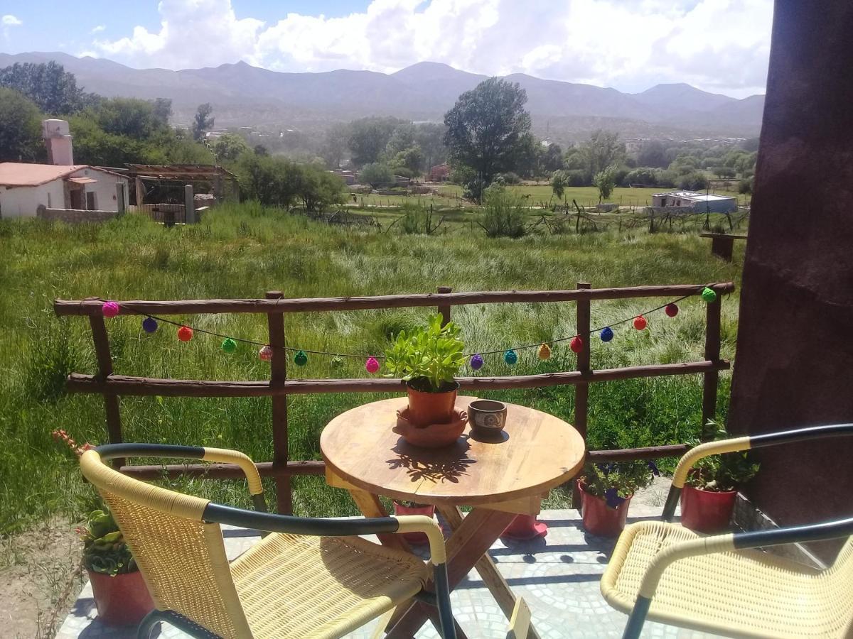 Habitación privada,pleno campo,a 800 mts del centro de Humahuaca Exterior foto